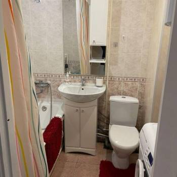 Продается 1-комнатная квартира, 40 м²