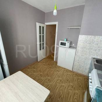 Продается 1-комнатная квартира, 40 м²