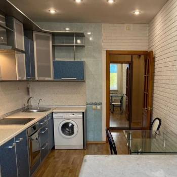 Сдается 1-комнатная квартира, 43 м²