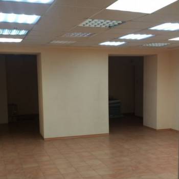 Сдается Нежилое помещение, 100 м²