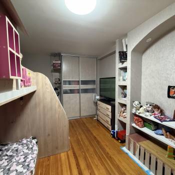 Продается 3-х комнатная квартира, 61 м²