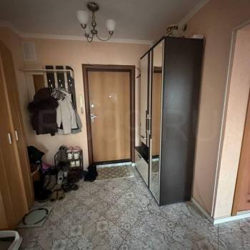 Продается Многокомнатная квартира, 69 м²