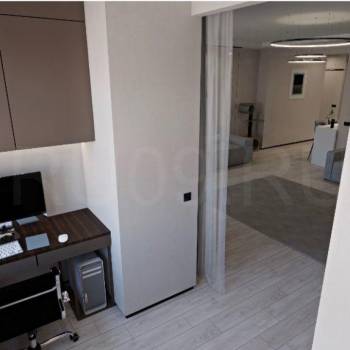 Продается 3-х комнатная квартира, 132 м²