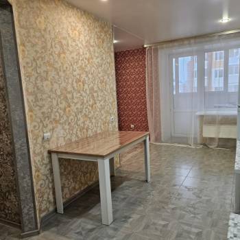 Сдается 1-комнатная квартира, 45 м²
