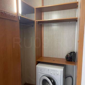 Продается 1-комнатная квартира, 35 м²