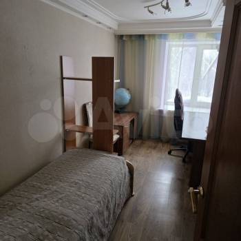 Продается Многокомнатная квартира, 70 м²