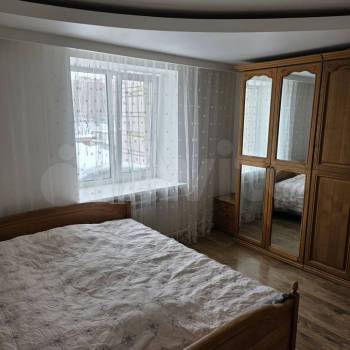 Продается Многокомнатная квартира, 70 м²