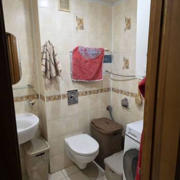 Продается Многокомнатная квартира, 70 м²