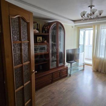 Продается Многокомнатная квартира, 70 м²