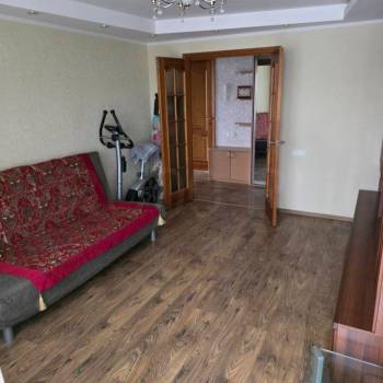 Продается Многокомнатная квартира, 70 м²