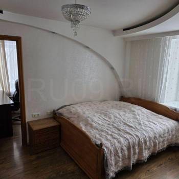 Продается Многокомнатная квартира, 70 м²