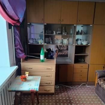 Продается 1-комнатная квартира, 42 м²