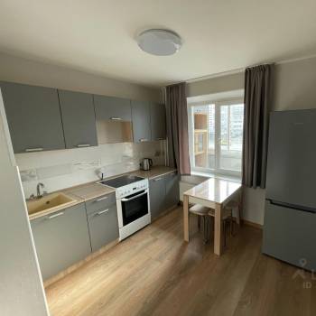 Продается 1-комнатная квартира, 39 м²