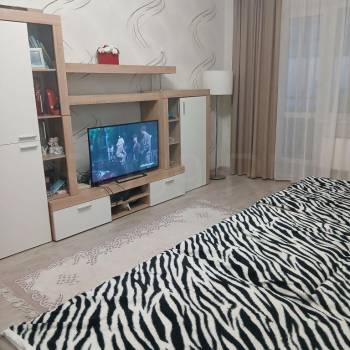 Продается 3-х комнатная квартира, 77 м²
