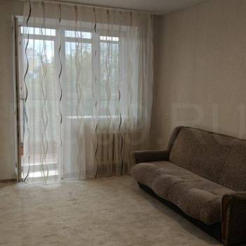 Сдается 1-комнатная квартира, 42 м²