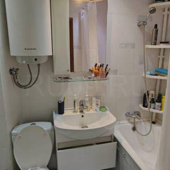 Сдается 1-комнатная квартира, 42 м²