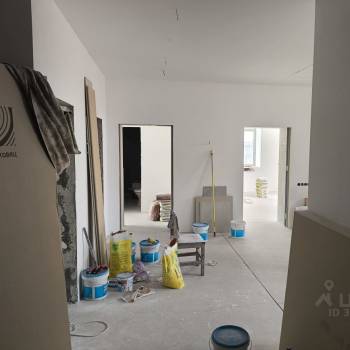 Продается Многокомнатная квартира, 176,7 м²