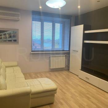 Сдается 1-комнатная квартира, 44 м²