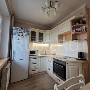 Продается 1-комнатная квартира, 35 м²