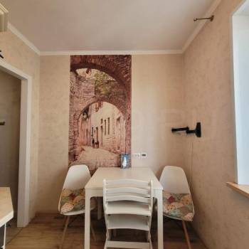 Продается 1-комнатная квартира, 35 м²