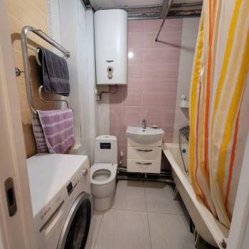 Продается 1-комнатная квартира, 35 м²