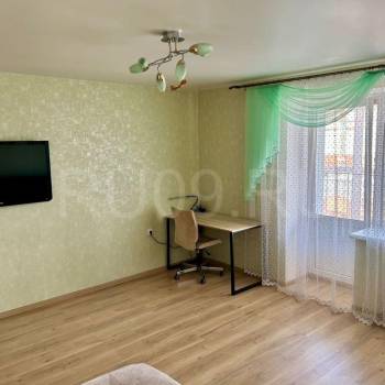 Продается 1-комнатная квартира, 49 м²