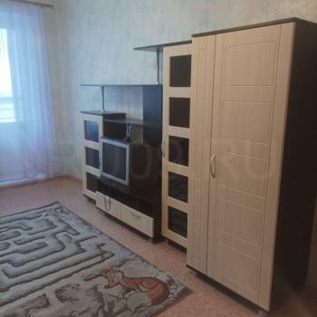 Сдается 1-комнатная квартира, 42 м²