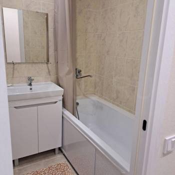Продается 1-комнатная квартира, 36 м²