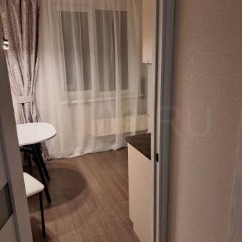 Продается 1-комнатная квартира, 36 м²