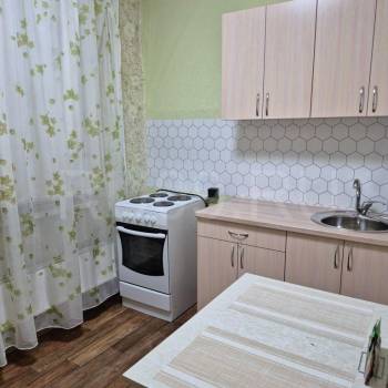 Сдается 1-комнатная квартира, 37 м²