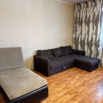 Сдается 1-комнатная квартира, 46 м²