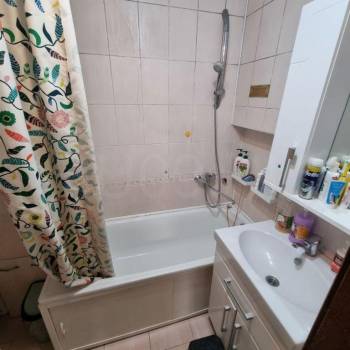 Продается 3-х комнатная квартира, 62 м²
