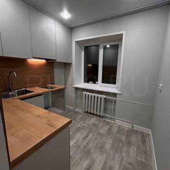 Продается 1-комнатная квартира, 32 м²