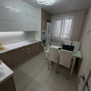 Продается 2-х комнатная квартира, 64 м²