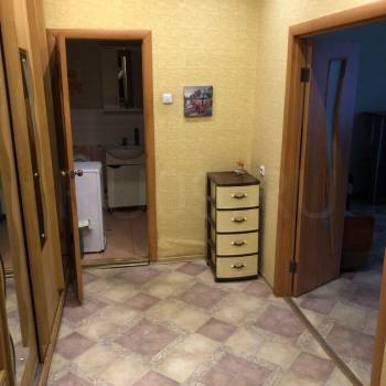 Сдается 1-комнатная квартира, 38 м²