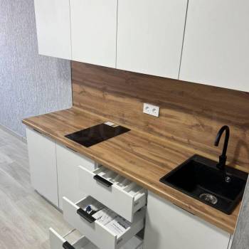Продается 1-комнатная квартира, 18 м²