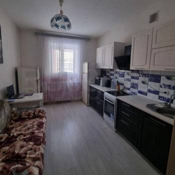 Продается 1-комнатная квартира, 39 м²