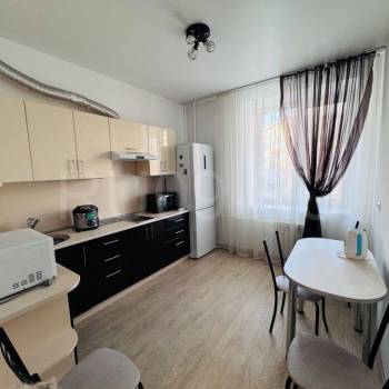 Сдается 1-комнатная квартира, 41 м²