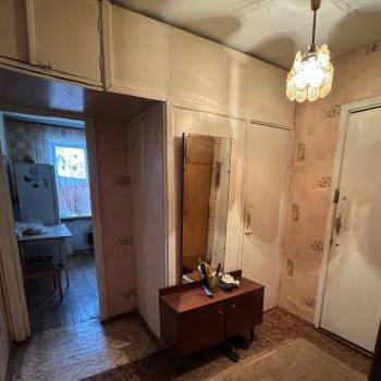 Продается Многокомнатная квартира, 70,4 м²