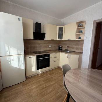 Продается 2-х комнатная квартира, 56 м²