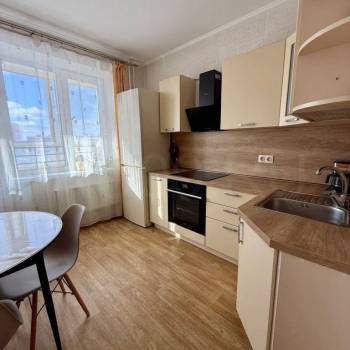 Продается 2-х комнатная квартира, 56 м²