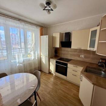 Продается 2-х комнатная квартира, 56 м²