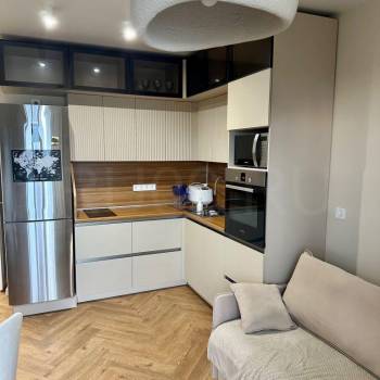 Продается 1-комнатная квартира, 45 м²