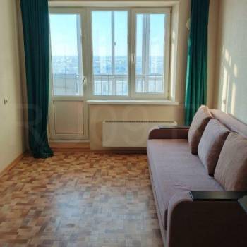 Продается 1-комнатная квартира, 42 м²