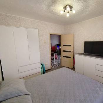 Продается Многокомнатная квартира, 62 м²