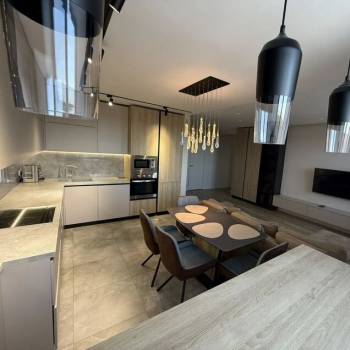 Продается 3-х комнатная квартира, 125,5 м²