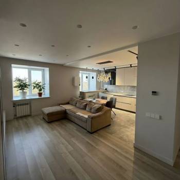 Продается 3-х комнатная квартира, 125,5 м²