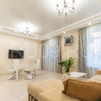 Сдается Многокомнатная квартира, 100 м²