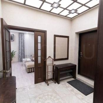 Сдается Многокомнатная квартира, 100 м²