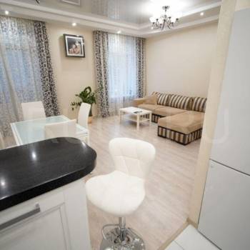 Сдается Многокомнатная квартира, 100 м²